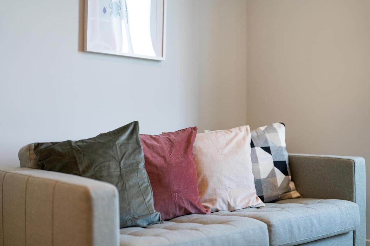 Cozy Apartments - Free Wifi And Parking Onsite Feltham 外观 照片